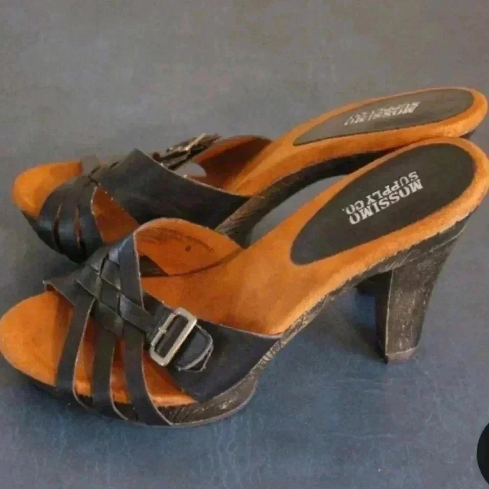 VINTAGE Mossimo Supply Co Women's Sandals size 9 Black 3" Heel slip on - Picture 5 of 5